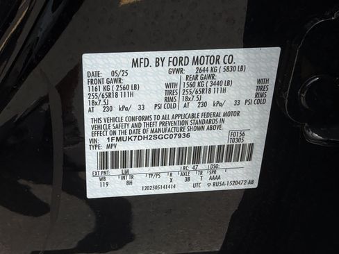 Used 2025 Ford Explorer Active RWD image 39