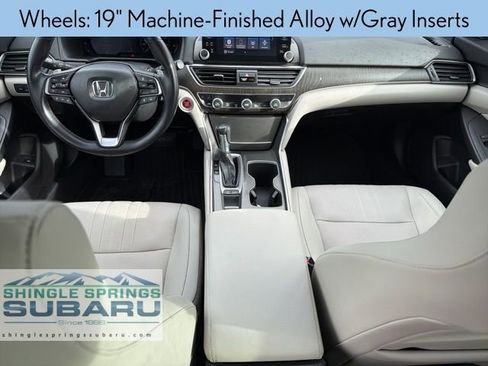 Used 2018 Honda Accord Touring image 29