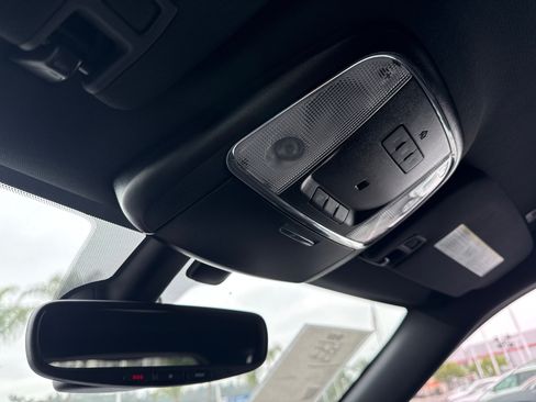 Used 2019 Jeep Grand Cherokee Altitude RWD image 29
