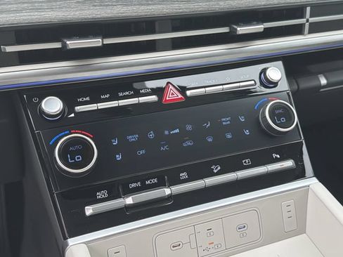 New 2026 Hyundai Santa Fe Calligraphy AWD/4WD image 33