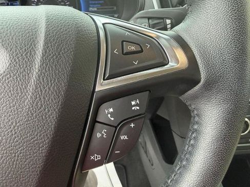Certified 2022 Ford Edge SEL w/ Convenience Package AWD/4WD image 12