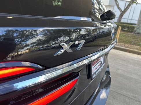 Used 2025 BMW X7 xDrive40i image 18