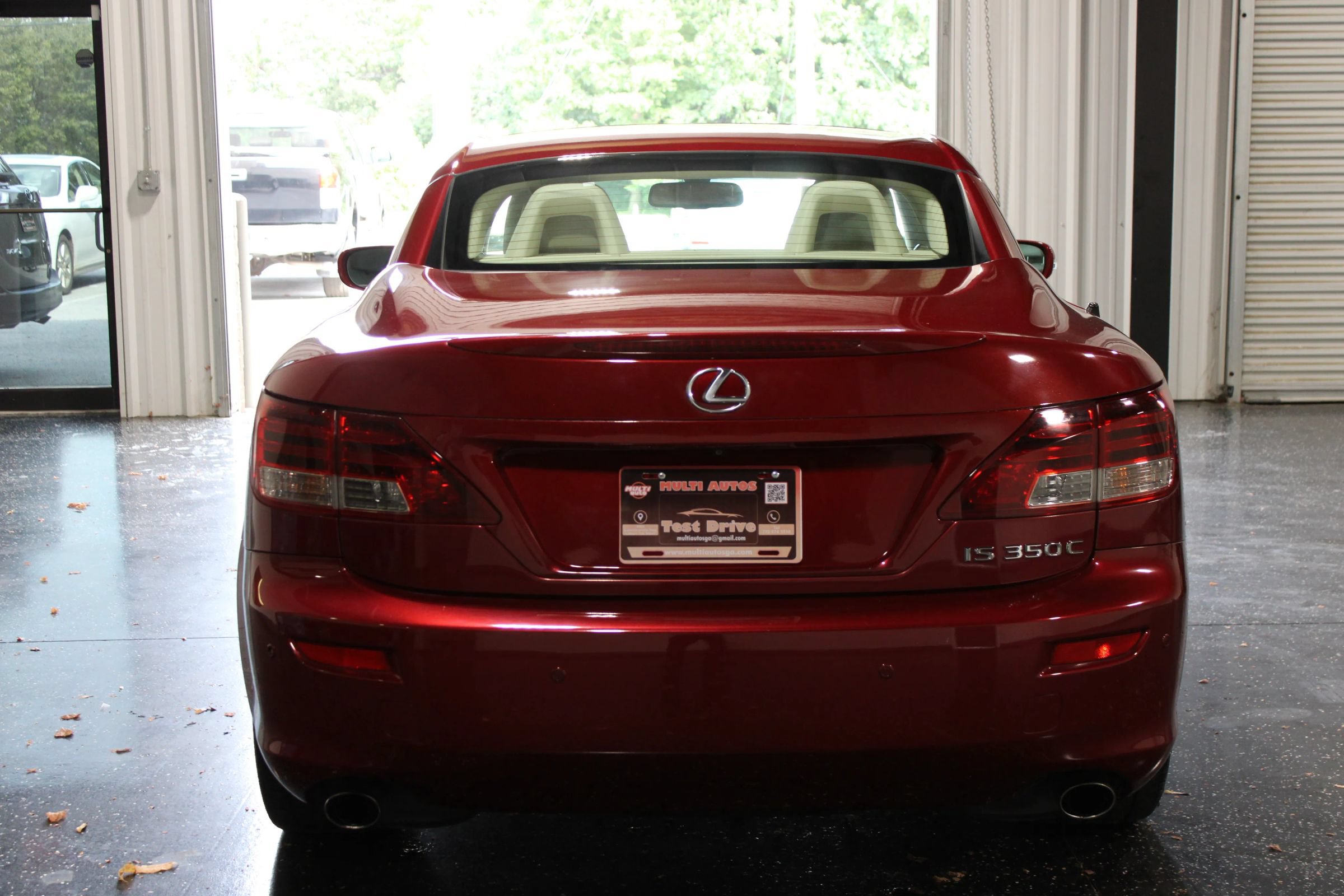 Used 2011 Lexus IS 350C RWD image 8