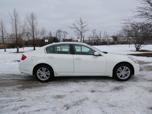 Used 2011 INFINITI G25 x image 4
