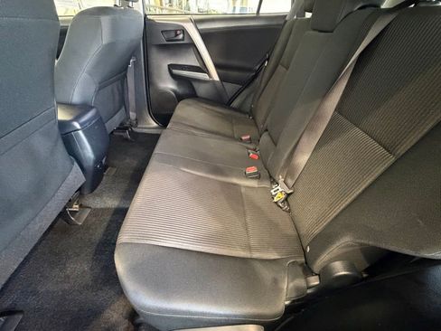 Certified 2018 Toyota RAV4 LE w/ All Weather Liner Package FWD image 31