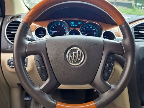 Used 2011 Buick Enclave CXL FWD image 27