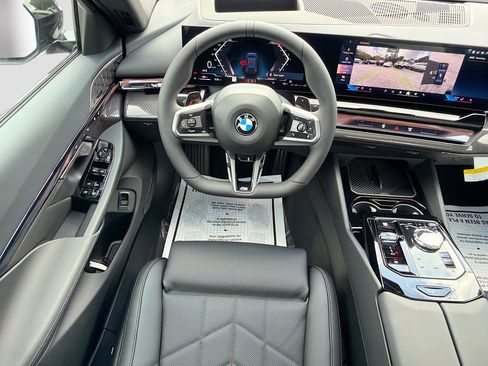New 2027 BMW 540i xDrive w/ Executive Package AWD/4WD image 16