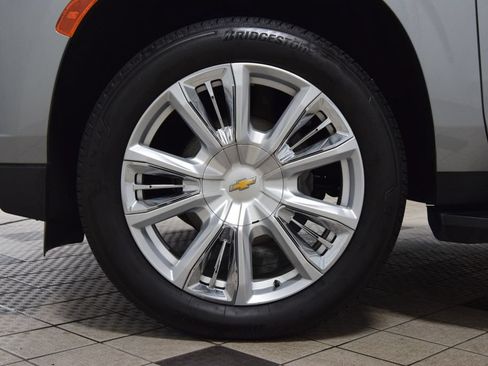Used 2024 Chevrolet Tahoe High Country AWD/4WD image 27
