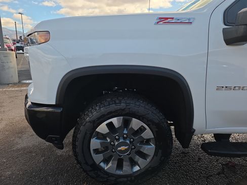 New 2026 Chevrolet Silverado 2500 Custom w/ Custom Value Package image 10