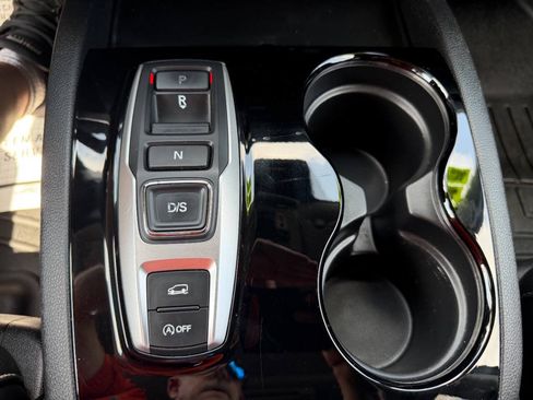 Used 2018 Honda Pilot Elite image 30