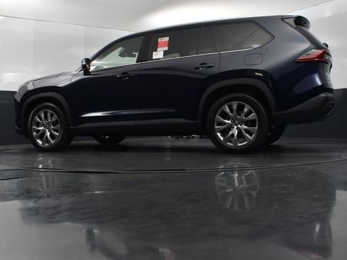 Used 2025 Toyota Grand Highlander AWD Hybrid image 37