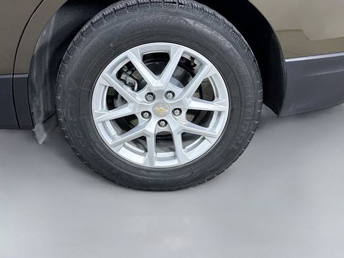 Used 2024 Chevrolet Equinox LT image 30