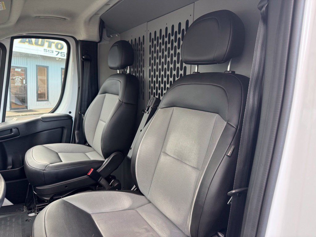 Used 2023 RAM ProMaster 3500 FWD image 10