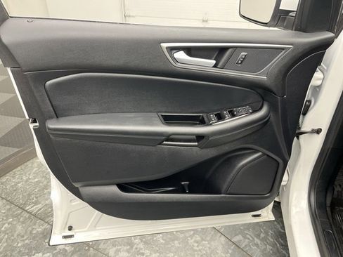 Used 2020 Ford Edge SEL w/ Convenience Package image 9