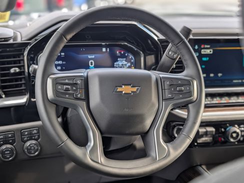 Used 2025 Chevrolet Silverado 2500 LT w/ All Star Edition image 17