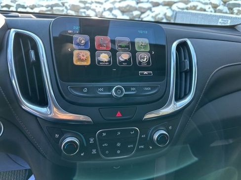 Used 2018 Chevrolet Equinox Premier image 26