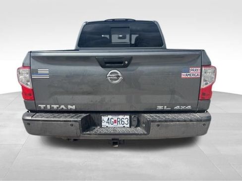 Used 2017 Nissan Titan SL image 19