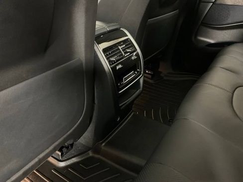Used 2022 BMW X5 xDrive40i w/ Premium Package AWD/4WD image 17