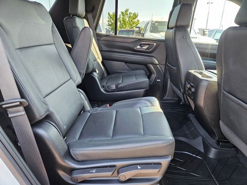 Used 2023 Chevrolet Tahoe Z71 w/ Z71 Off-Road Package AWD/4WD image 29