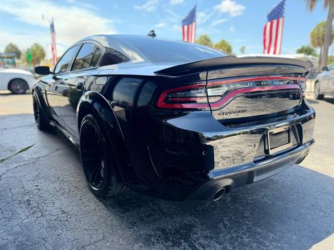 Used 2022 Dodge Charger Scat Pack RWD image 8