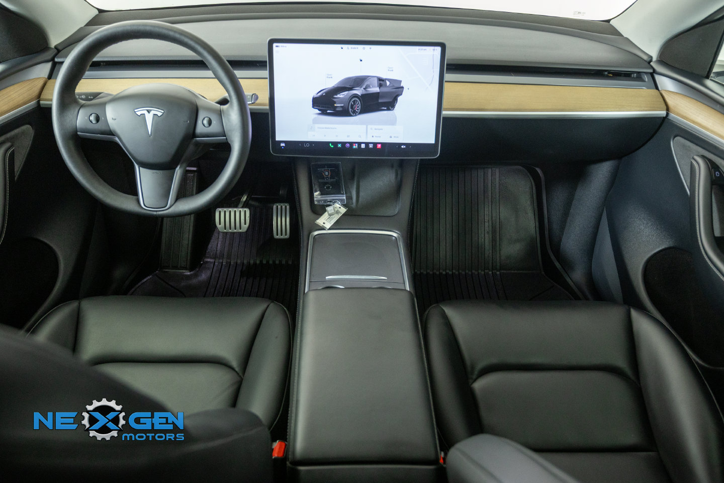 Used 2024 Tesla Model Y Performance AWD/4WD image 29