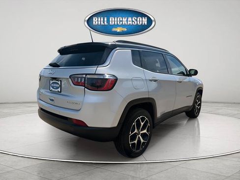 Used 2025 Jeep Compass Limited AWD/4WD image 8
