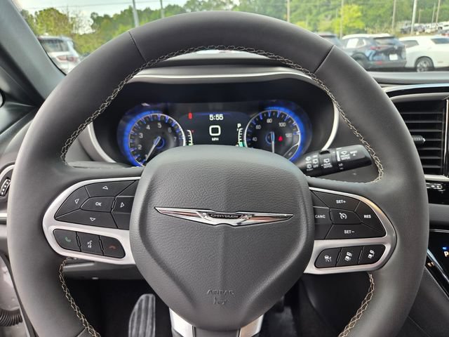 Used 2026 Chrysler Pacifica Select FWD image 23