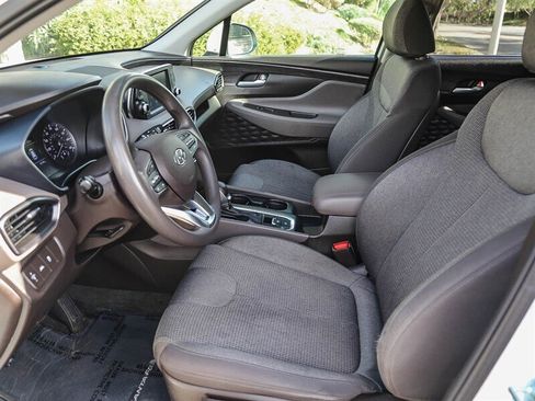 Used 2020 Hyundai Santa Fe SE image 24