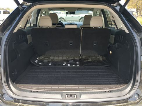 Used 2020 Ford Edge Titanium image 11