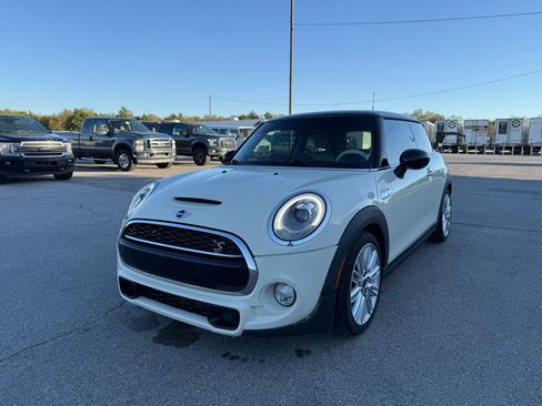 Used 2017 MINI Cooper S image 11