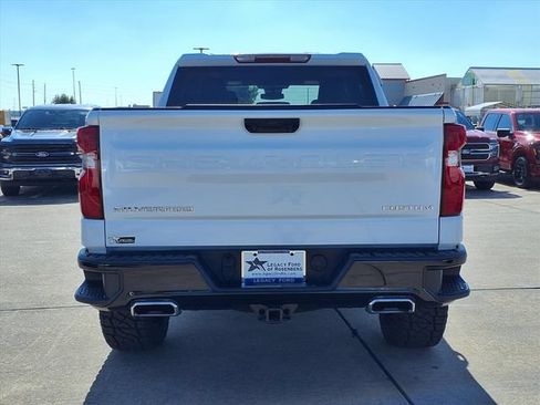Used 2025 Chevrolet Silverado 1500 Custom Trail Boss AWD/4WD image 26