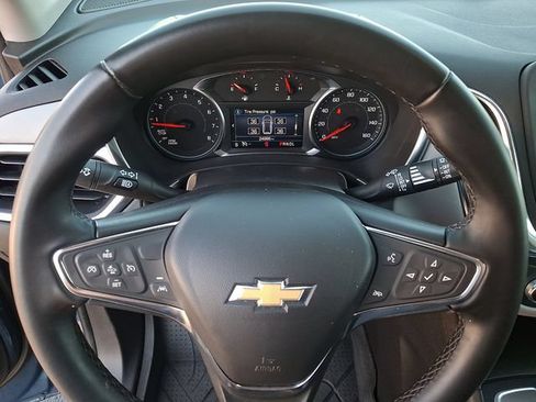 Used 2024 Chevrolet Equinox LT w/ LPO, Floor Liner Package FWD image 16