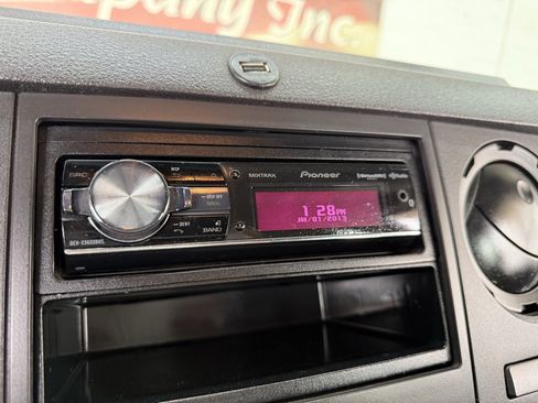 Used 2011 Ford F550 4x4 SuperCab Super Duty w/ PWR Equipment Group image 40