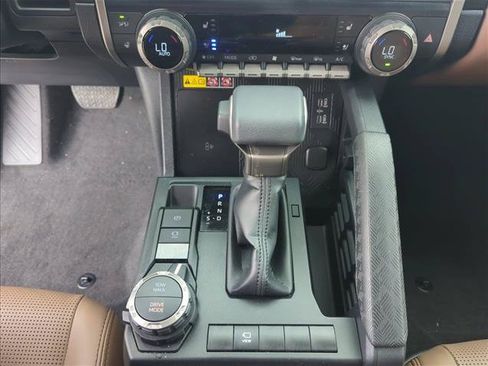 Certified 2025 Toyota 4Runner Limited AWD/4WD image 14