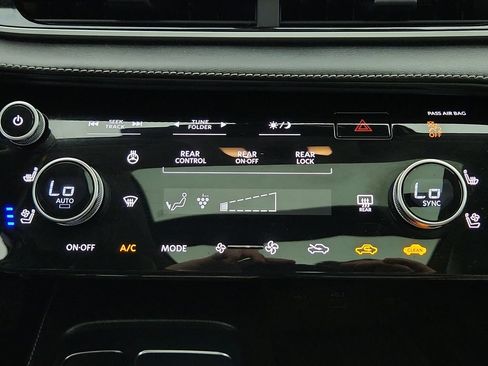 Used 2023 INFINITI QX60 Sensory AWD/4WD image 17