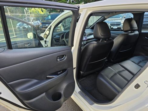 Used 2021 Nissan Leaf SL Plus FWD image 9