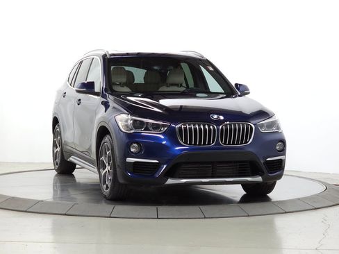Used 2017 BMW X1 xDrive28i AWD/4WD image 1