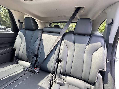 Used 2024 Acura MDX SH-AWD w/ Technology Package image 10