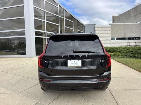 Used 2026 Volvo XC90 B6 Ultra w/ Protection Package Premier AWD/4WD image 6