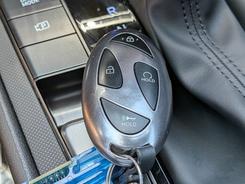 Used 2025 Hyundai Elantra Sport FWD image 30