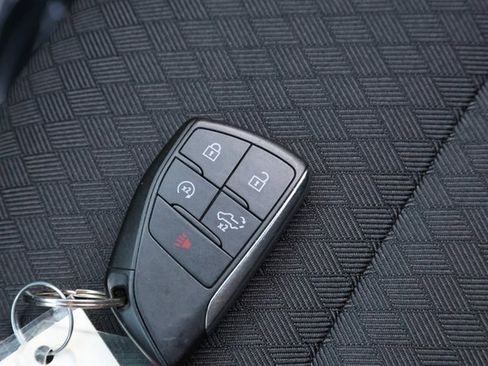 Used 2022 Chevrolet Silverado 1500 LT w/ Protection Package image 32