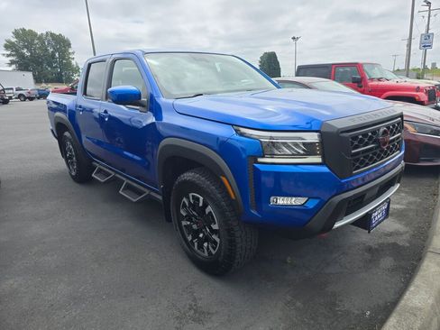 Used 2024 Nissan Frontier PRO-4X w/ Technology Package image 3