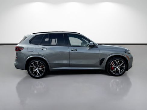 New 2026 BMW X5 xDrive50e w/ M Sport Package AWD/4WD image 2