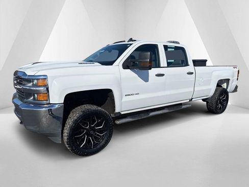 Used 2018 Chevrolet Silverado 2500 W/T w/ Snow Plow Prep Package image 3