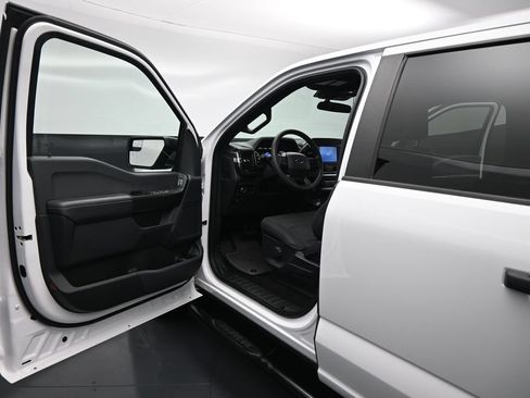 Certified 2021 Ford F150 XL w/ STX Appearance Package RWD image 9