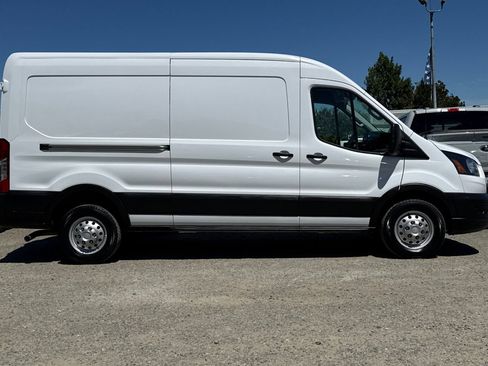 Certified 2023 Ford Transit 250 Medium Roof AWD image 3