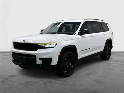 Used 2023 Jeep Grand Cherokee L Laredo