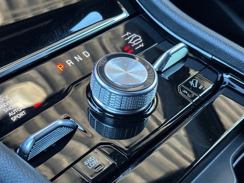 Used 2022 Jeep Grand Cherokee Summit w/ Adv Protech Group IV image 21