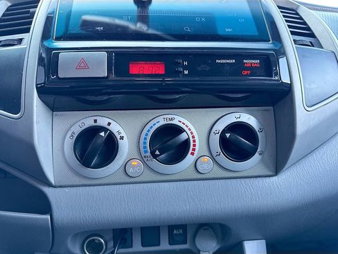 Used 2011 Toyota Tacoma PreRunner w/ TRD Sport Pkg image 14