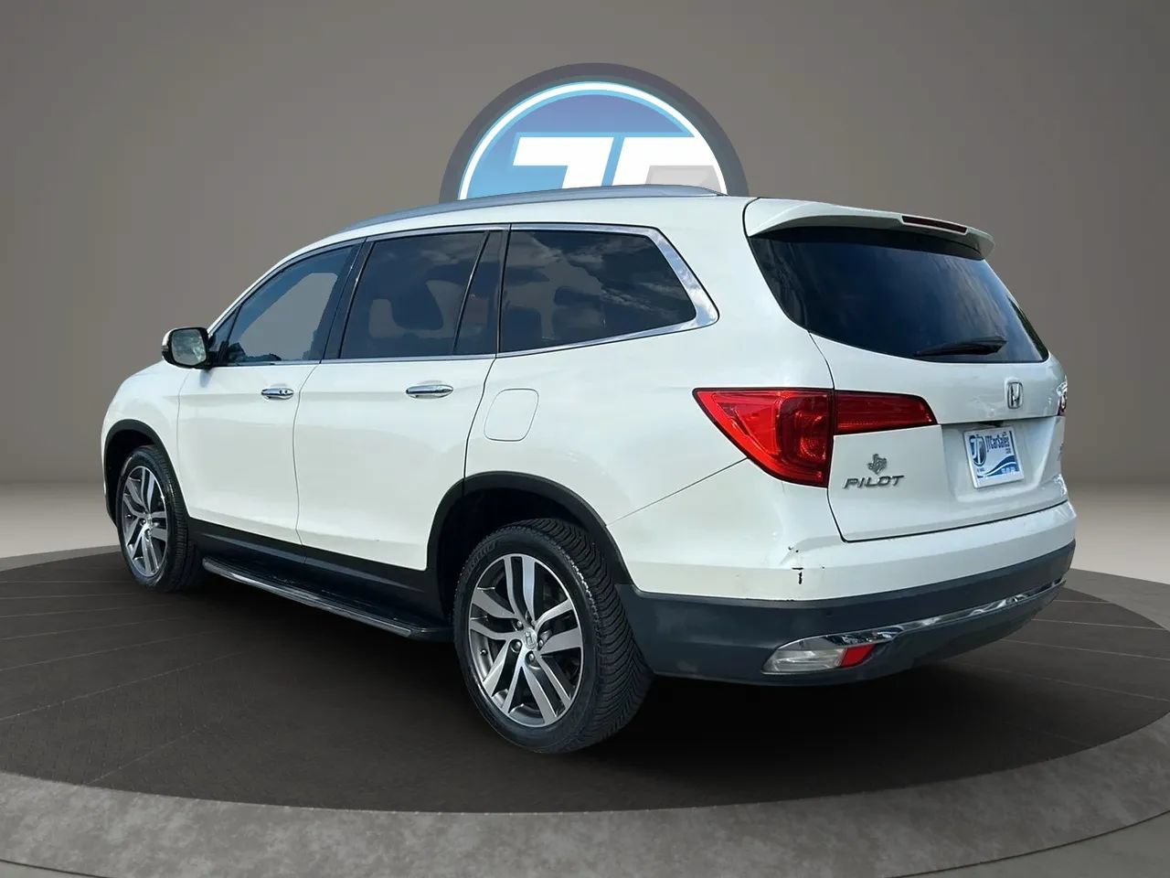 Used 2016 Honda Pilot Touring image 13